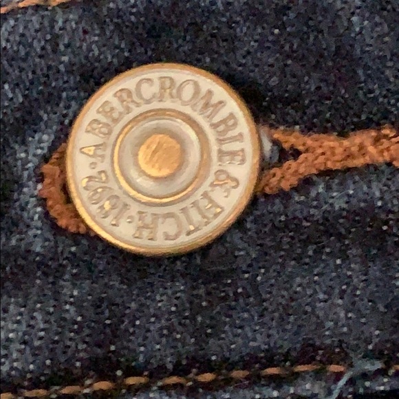 Abercrombie and Fitch Dark Wash Skinny - Picture 3 of 3